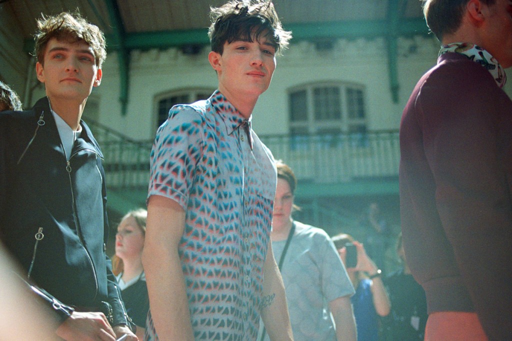 Men backstage SS14