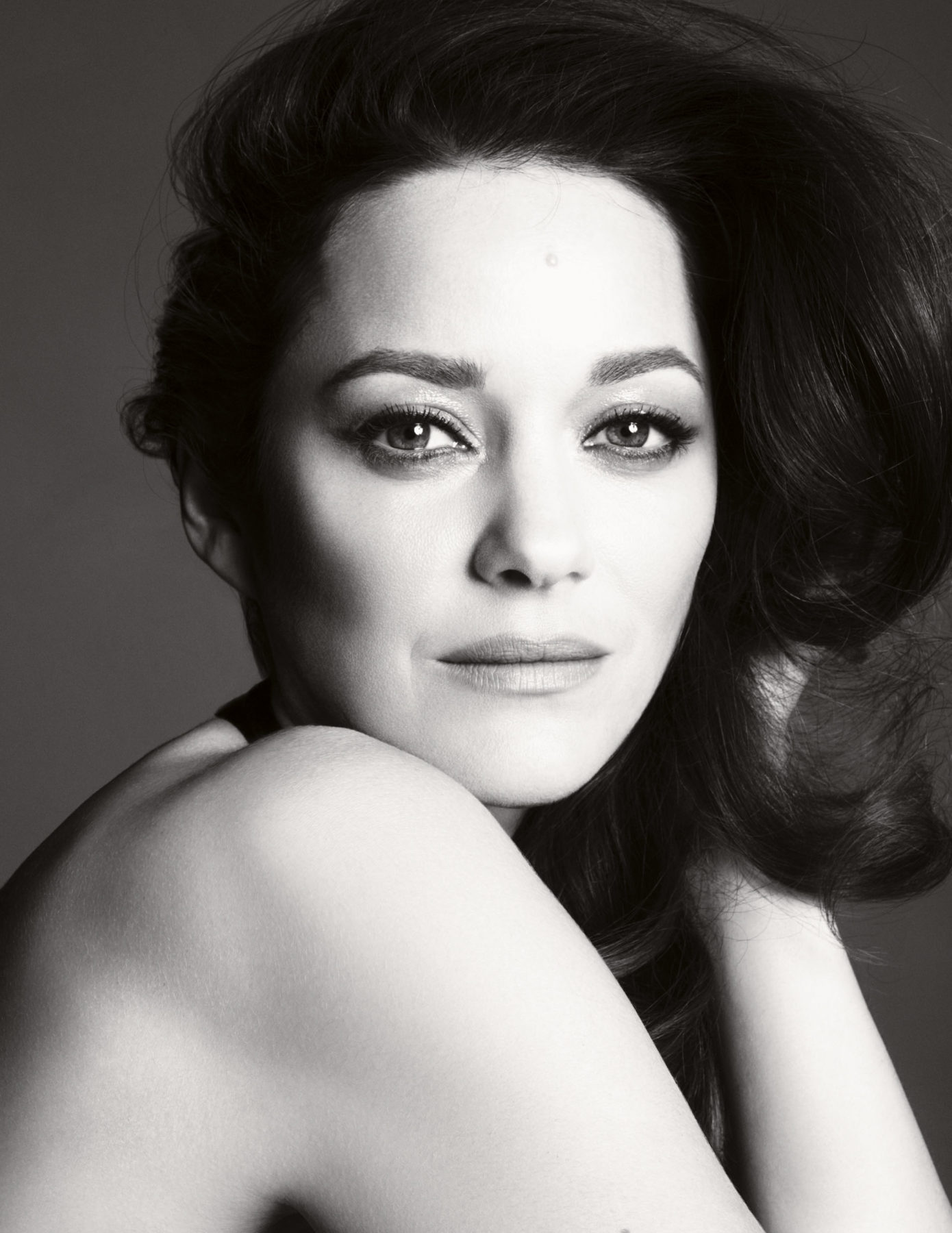 MARION COTILLARD BECOMES THE NEW FACE OF CHANEL N ° 5 - CRAS - EroFound