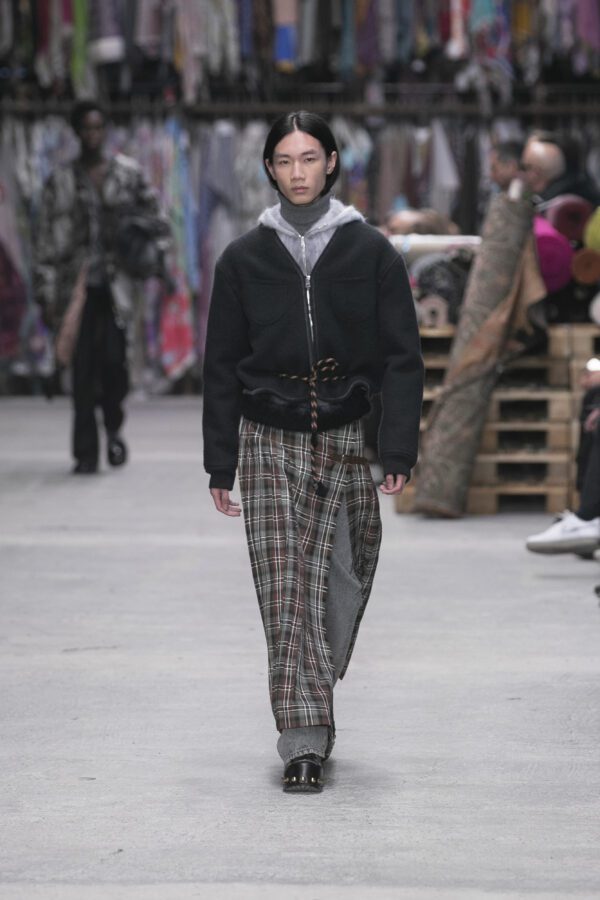 Marco de Vincenzo Mixed Prints With Abandon at Etro for Fall 2023
